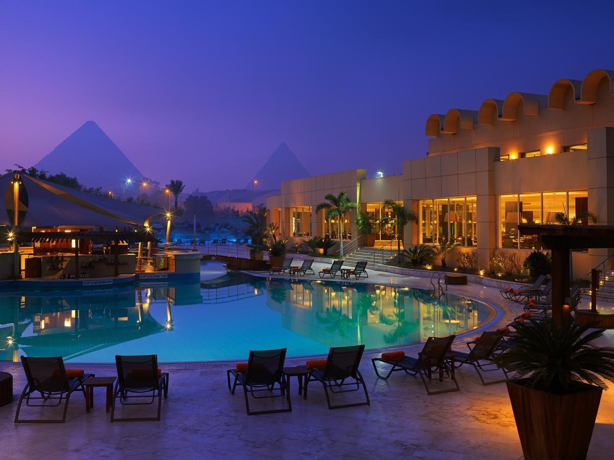 Le Meridien Pyramids Hotel & Spa Giza Exteriör bild