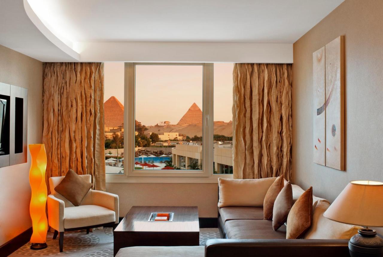Le Meridien Pyramids Hotel & Spa Giza Rum bild